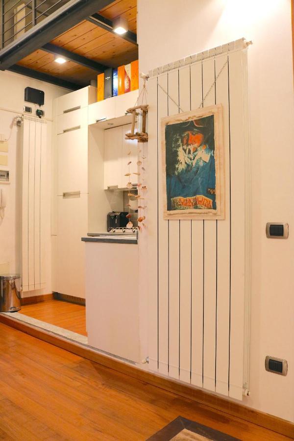 Charming Apartment In The Navigli District - 4 People Milánó Kültér fotó